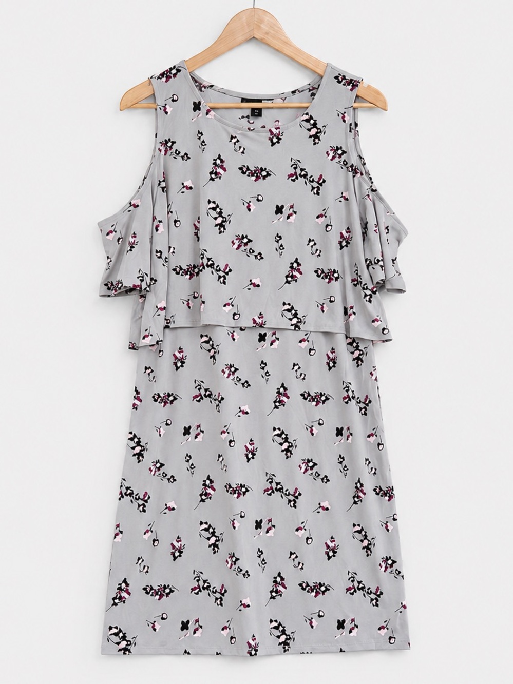 🎉5 for $45🎉 attention dress size XL